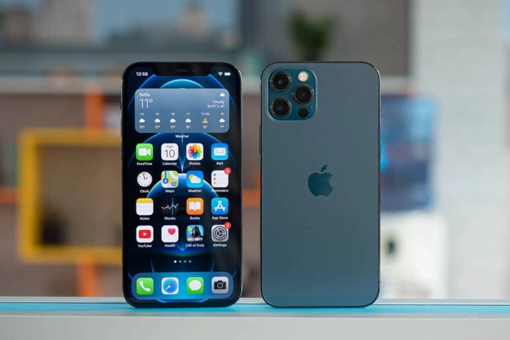 Có nên mua iPhone 12 Pro Max hàng qua sử dụng.