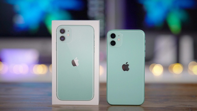 iPhone 11 giá bao nhiêu ở hiện tại? Có nên mua hay không?